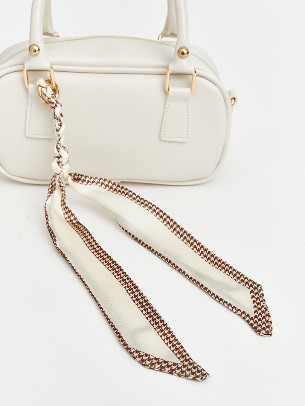 Ekru Fular Detaylı Deri Görünümlü Kadın Omuz Çantası-3