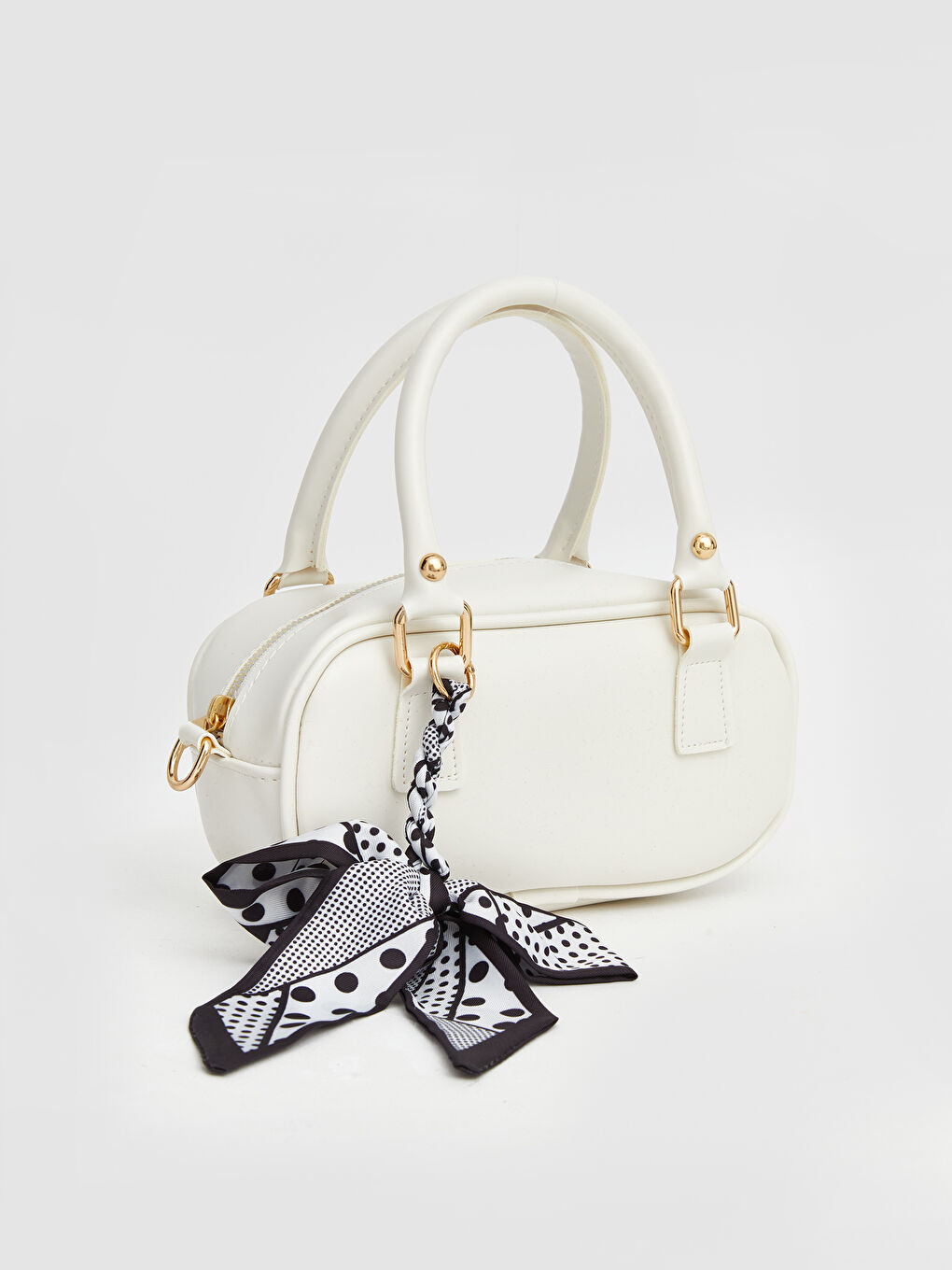Beyaz Deri Görünümlü Fularlı Kadın Omuz Çantası-2