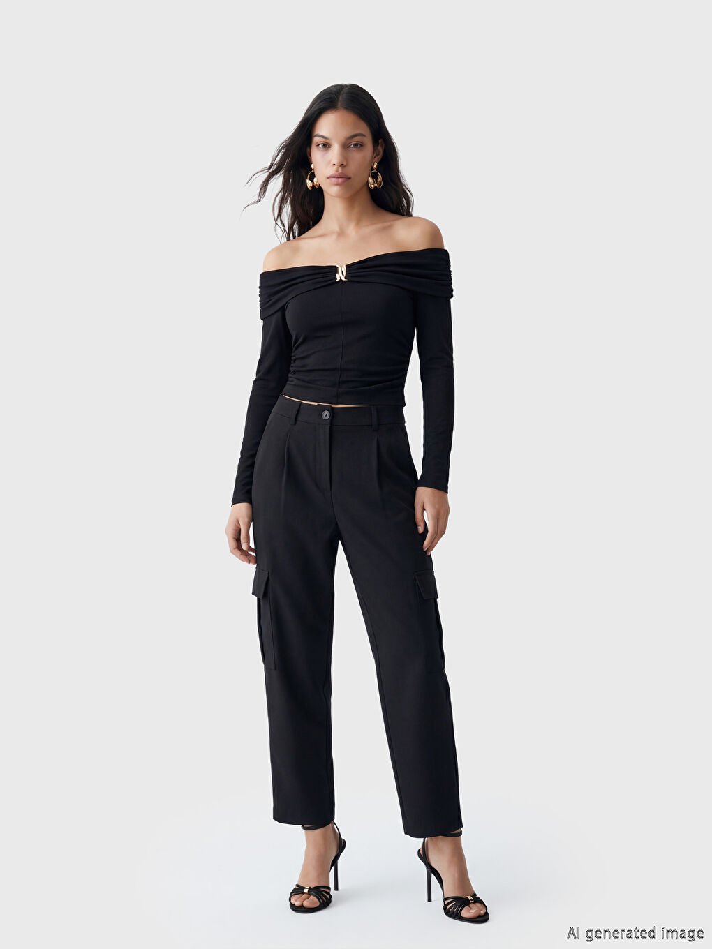 Siyah Loose Fit Kadın Pileli Kargo Pantolon