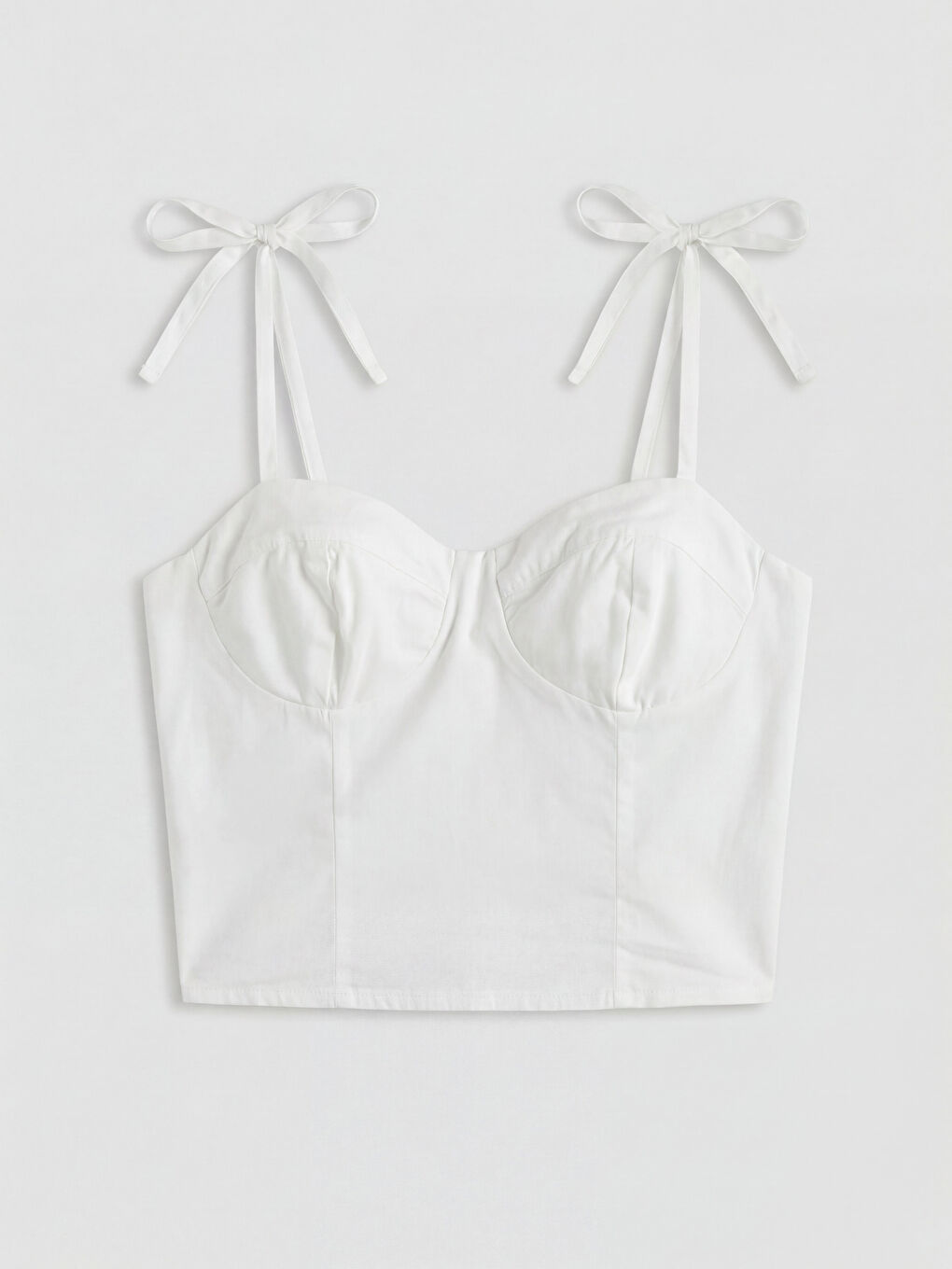 Beyaz Kalp Yaka İp Askılı Crop Bluz-4