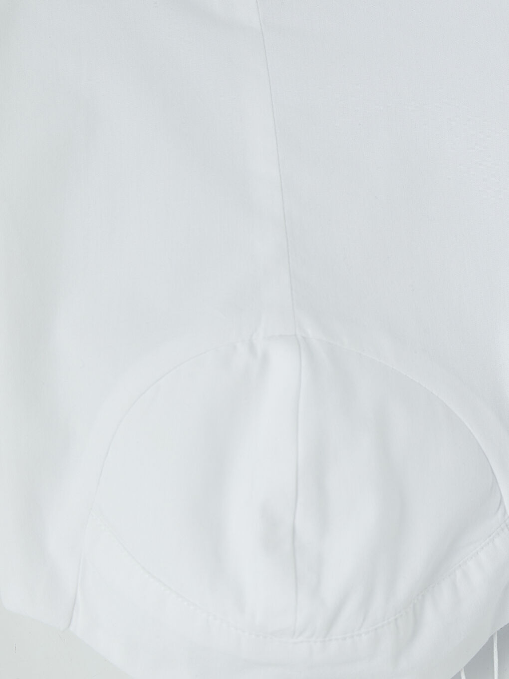 Beyaz Kalp Yaka İp Askılı Crop Bluz-6