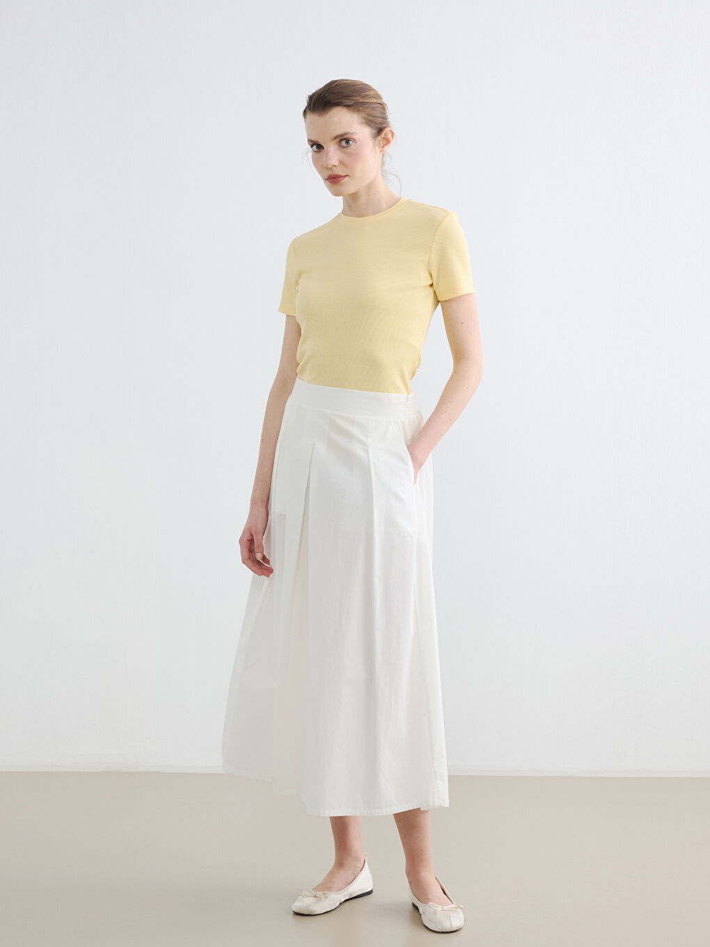 T-Shirt mit Rundhalsausschnitt für Damen-1