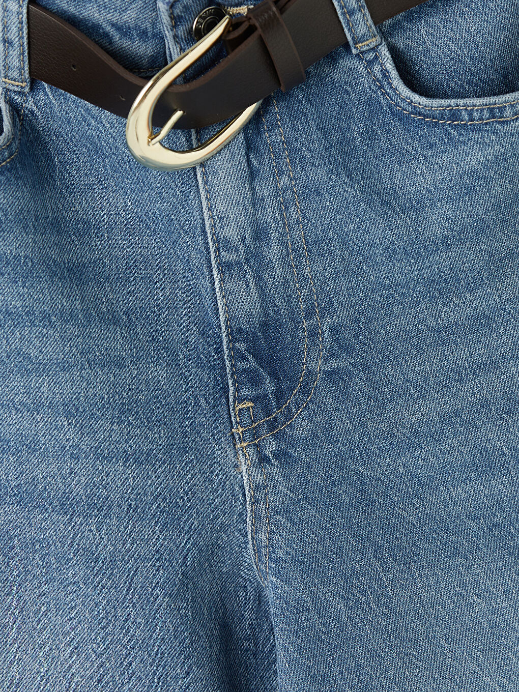 Mavi Beli Kemerli Straight Fit Kadın Jean Pantolon-2