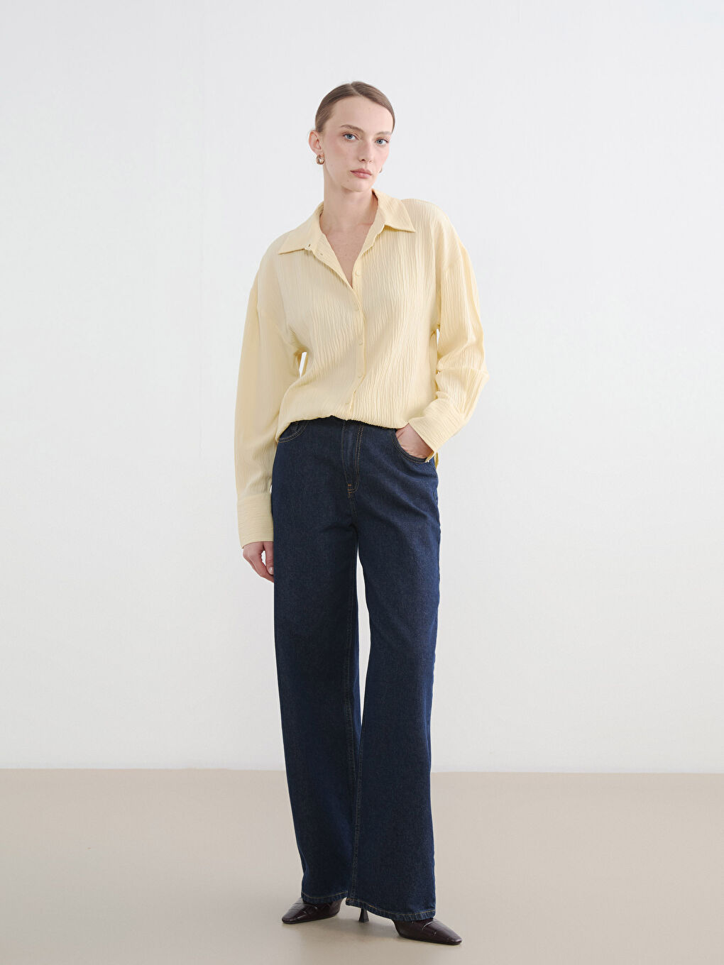 قميص نسائي مزخرف-1