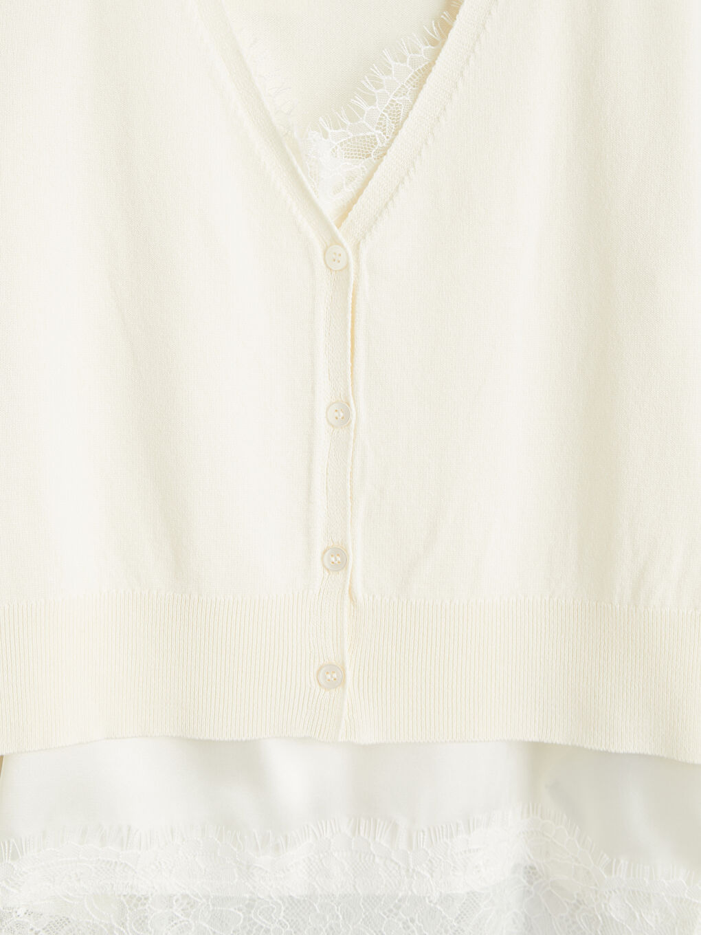 Ekru V Yaka Dantel Detaylı Kadın Triko Hırka-2