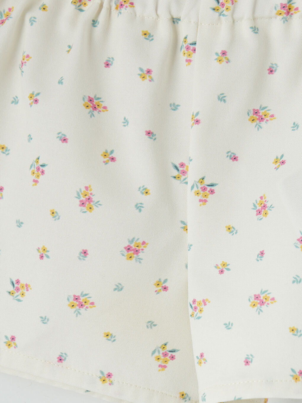 Ekru Kız Bebek Çiçek Desenli Gabardin Şort-2
