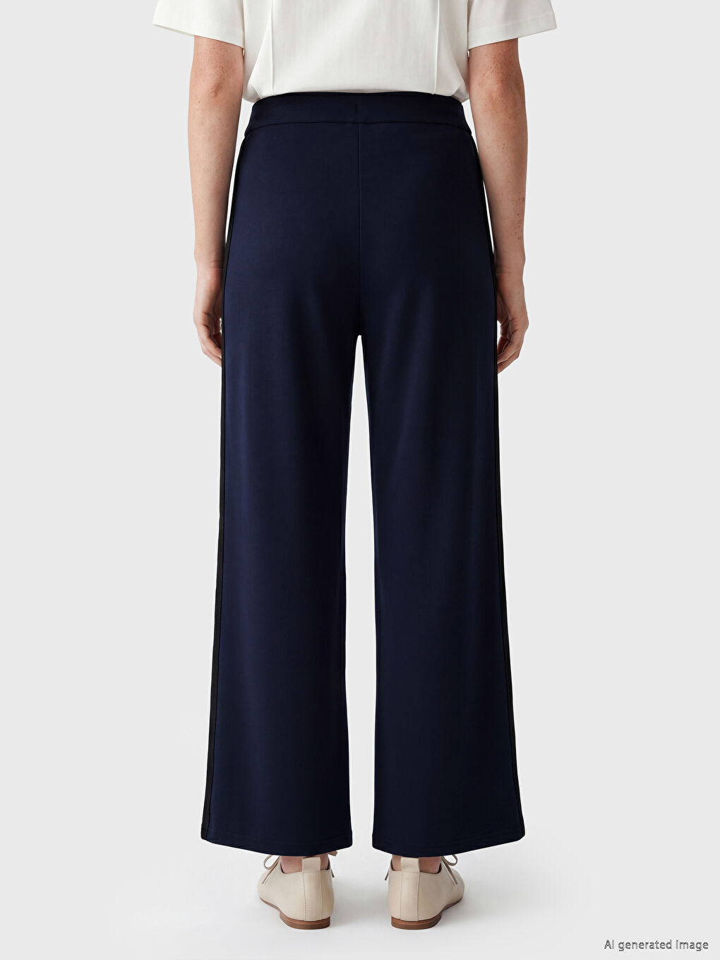 Wide Leg Women's Sweatpants-3