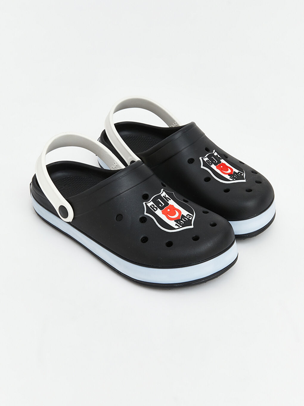 Siyah Beşiktaş Baskılı Erkek Çocuk Plaj Sandaleti