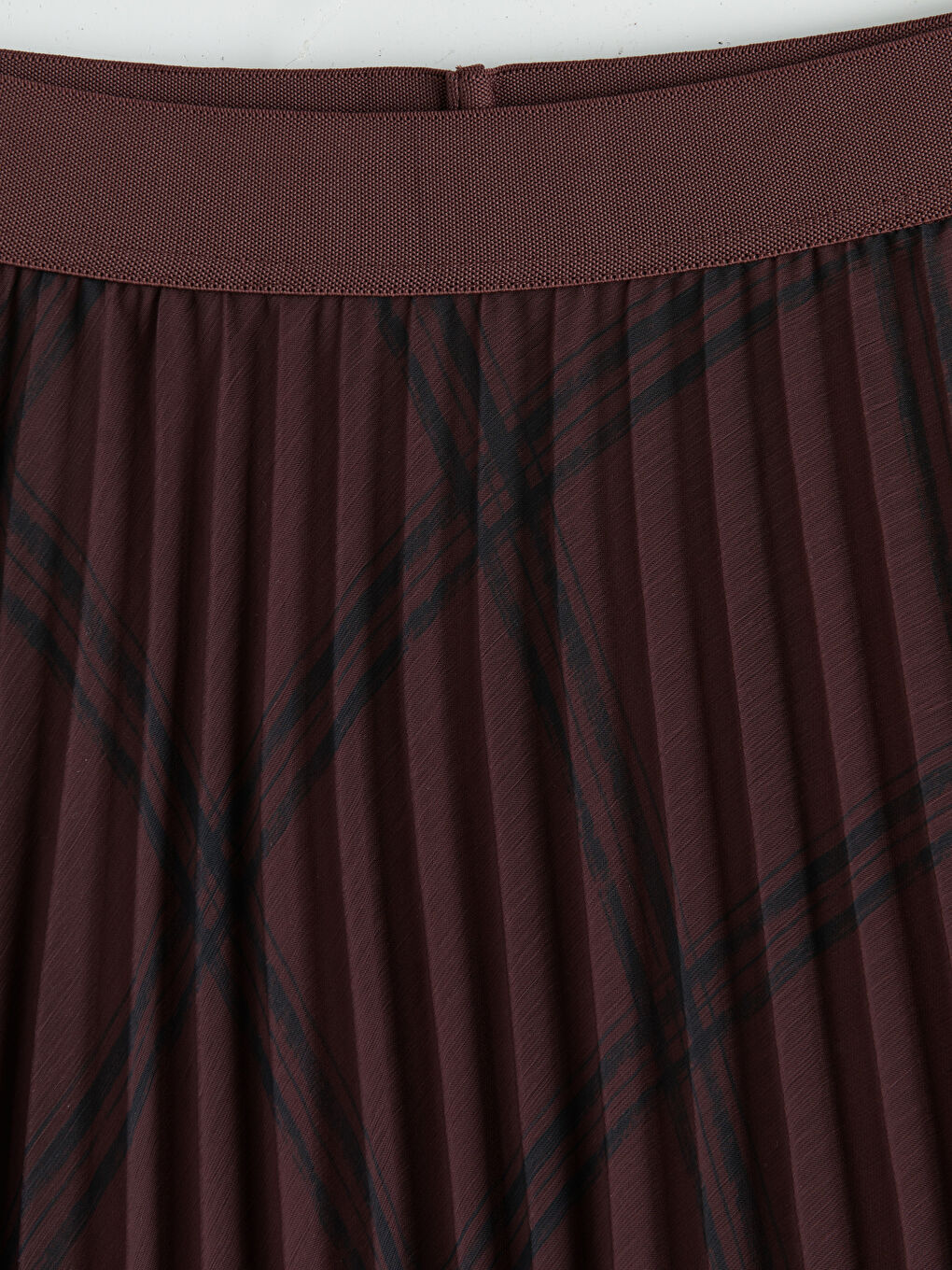 Bordo Beli Lastikli Ekose Pileli Etek-1