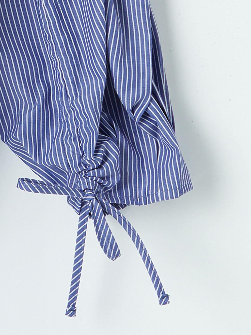 Mavi Kayık Yaka Çizgili Bluz-6