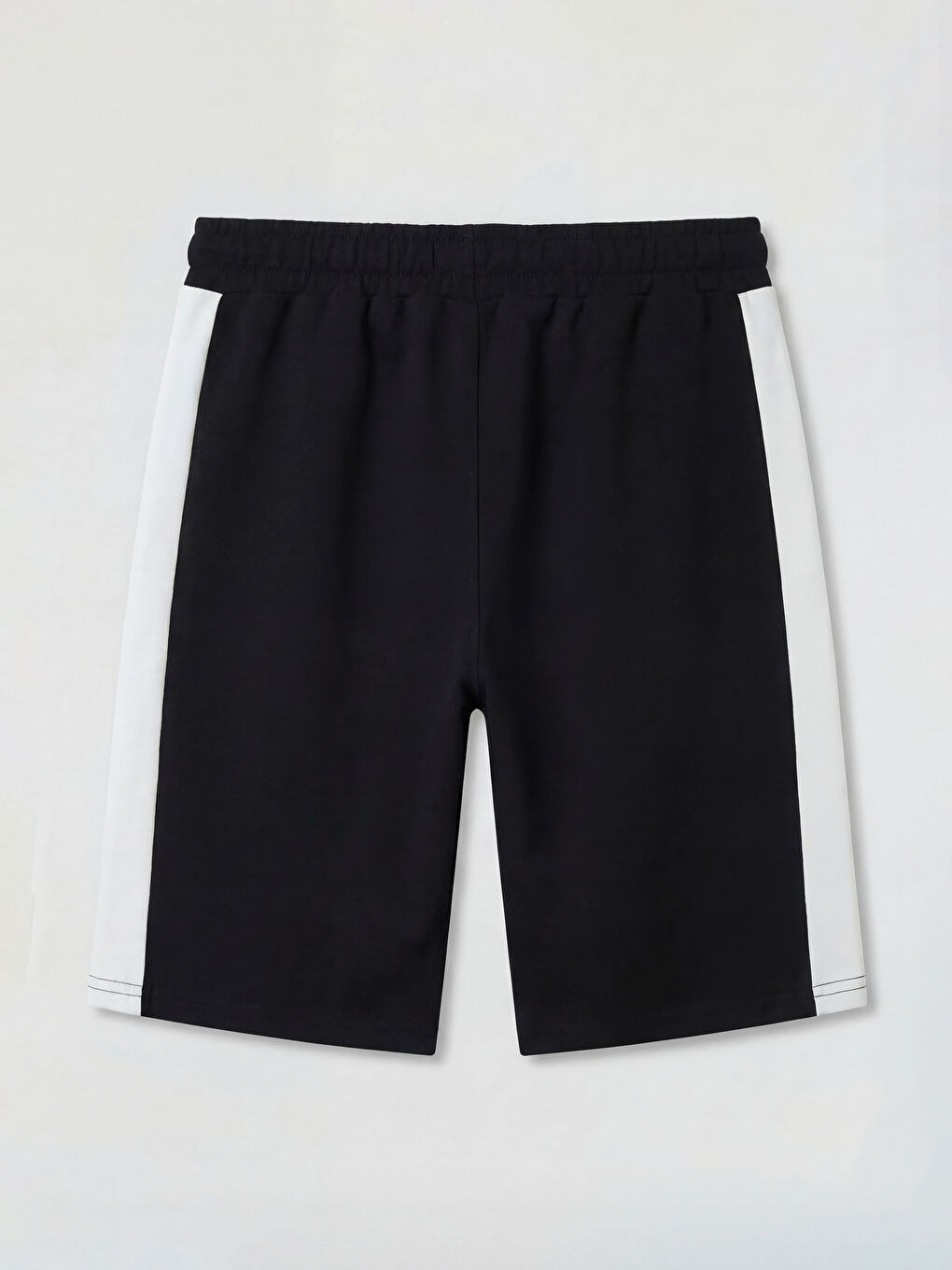 Siyah Beli Lastikli Yanları Şeritli Erkek Çocuk Şort-1