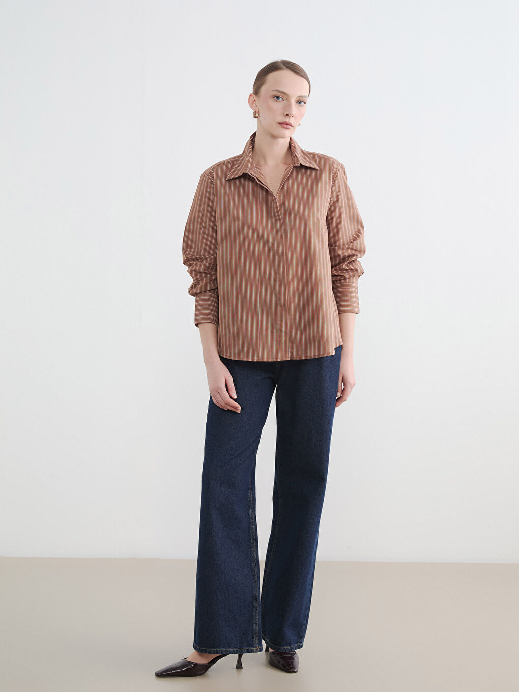 ზოლიანი ქალის პერანგი-1