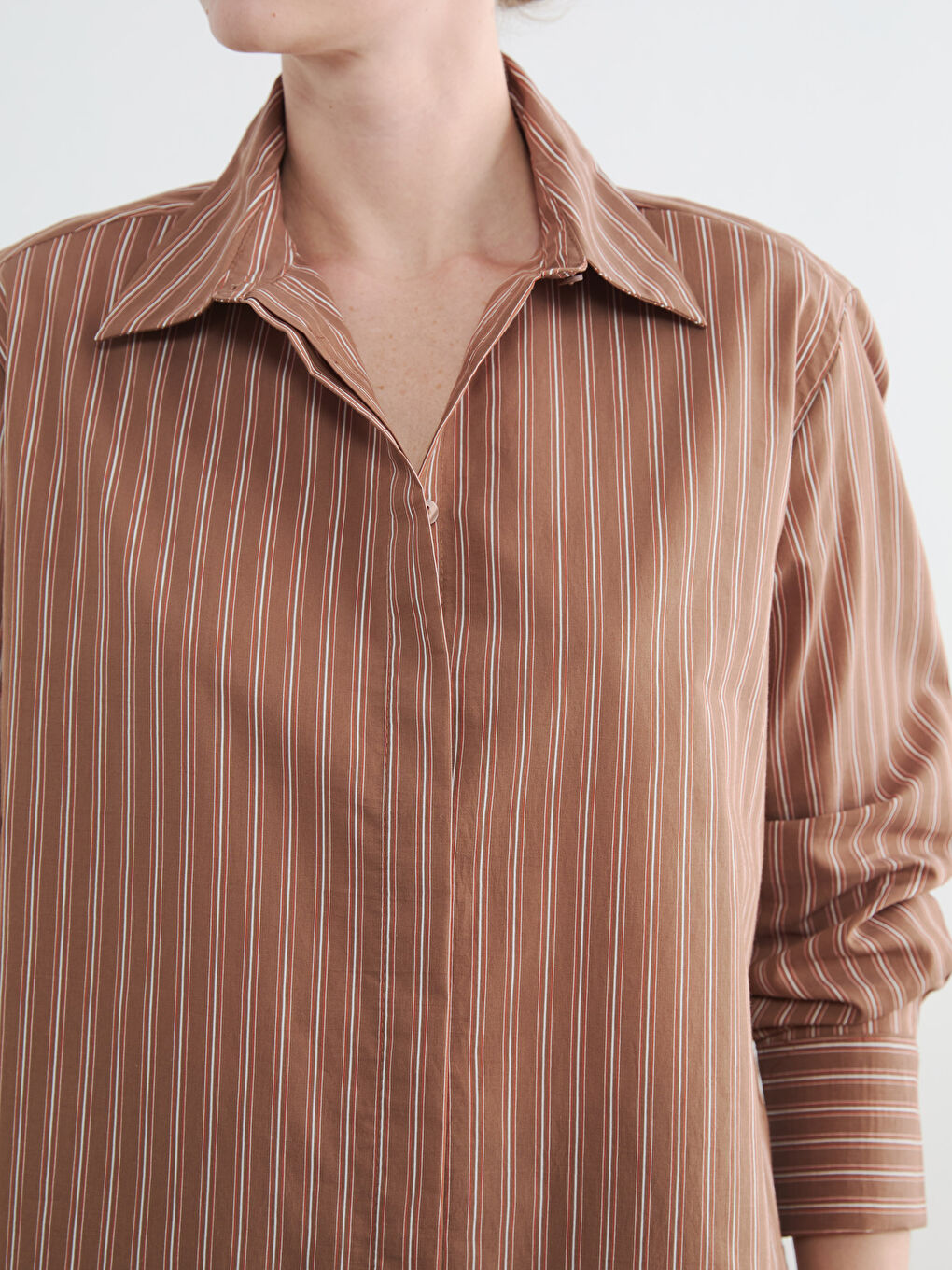 ზოლიანი ქალის პერანგი-2