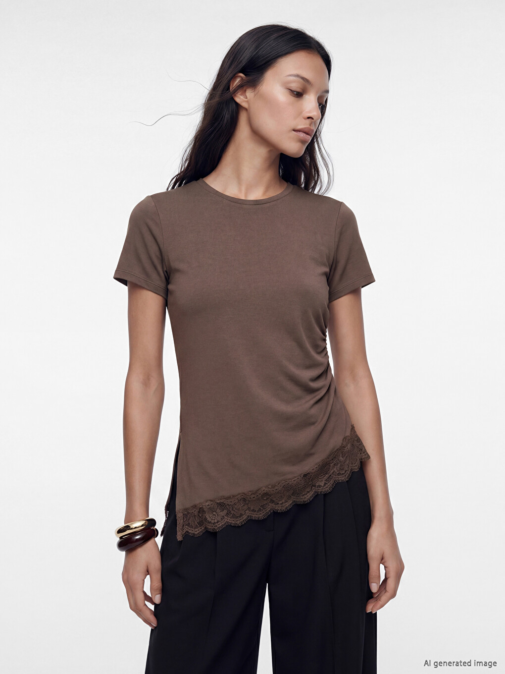 Bluza od modalnog mešavinskog materijala sa čipkanim detaljima