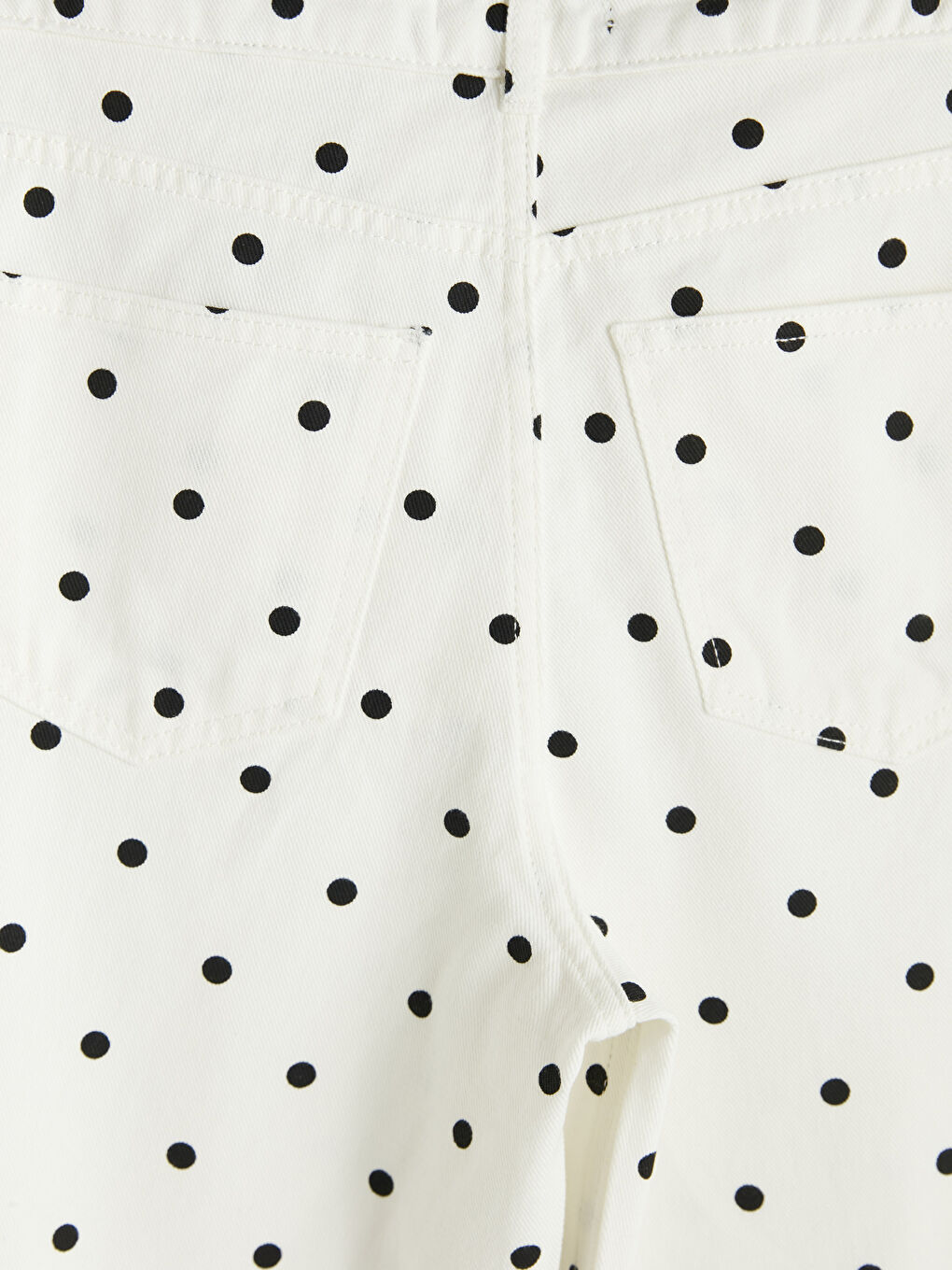 Beyaz Puantiyeli Straight Fit Kadın Jean Pantolon-3