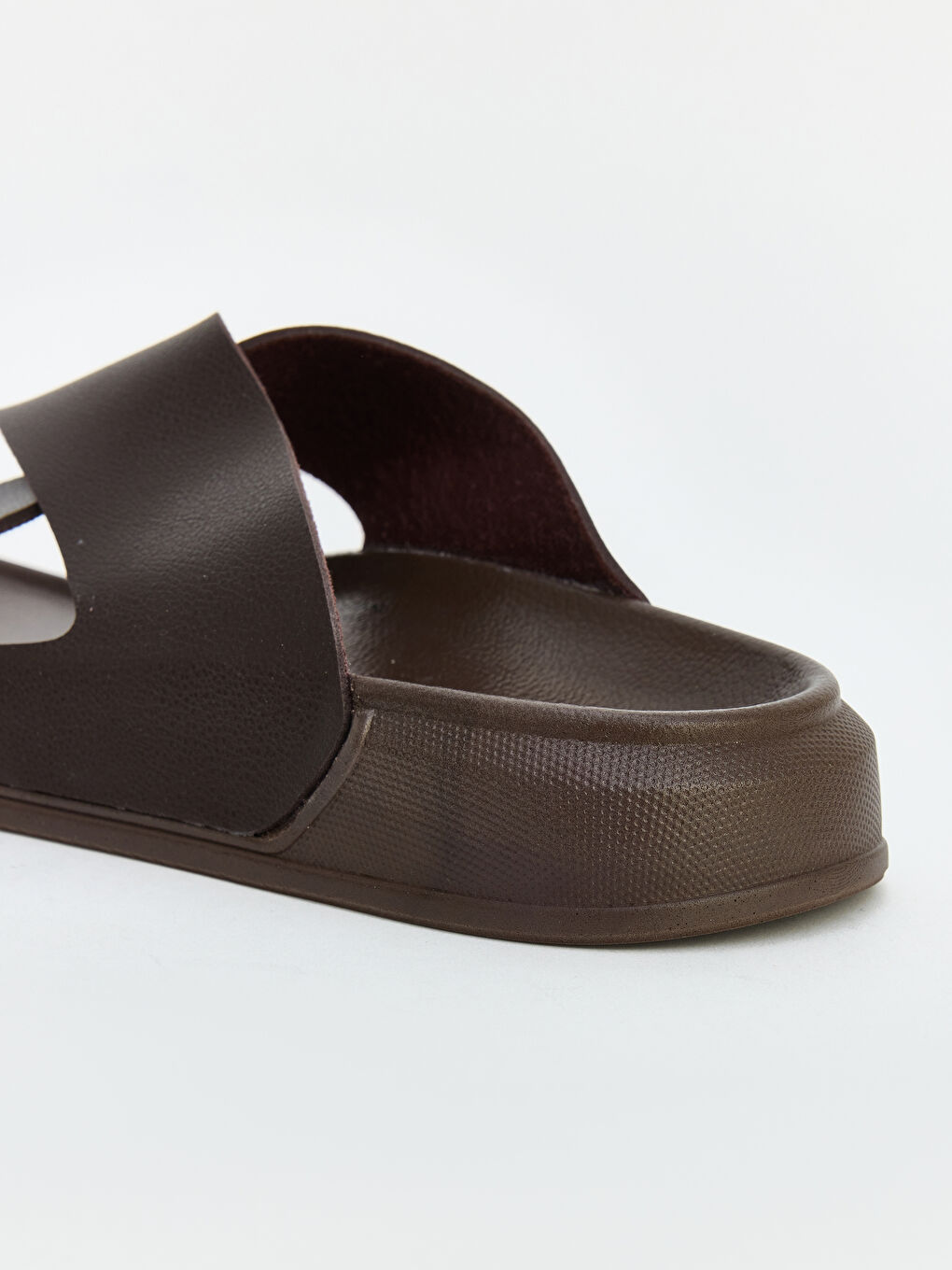 Kahverengi Çapraz Bantlı Erkek Terlik-3