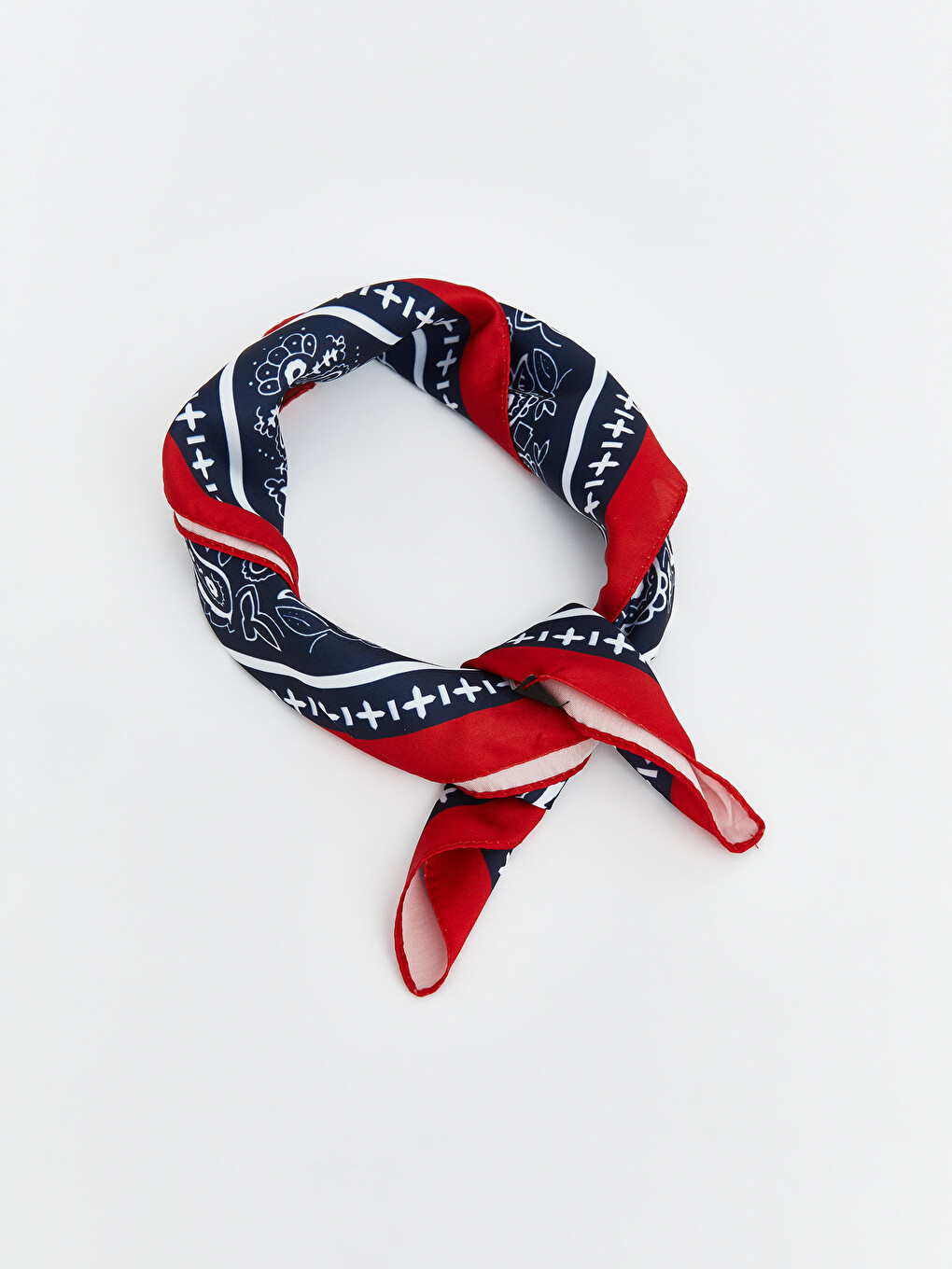 Ženska bandana sa uzorkom