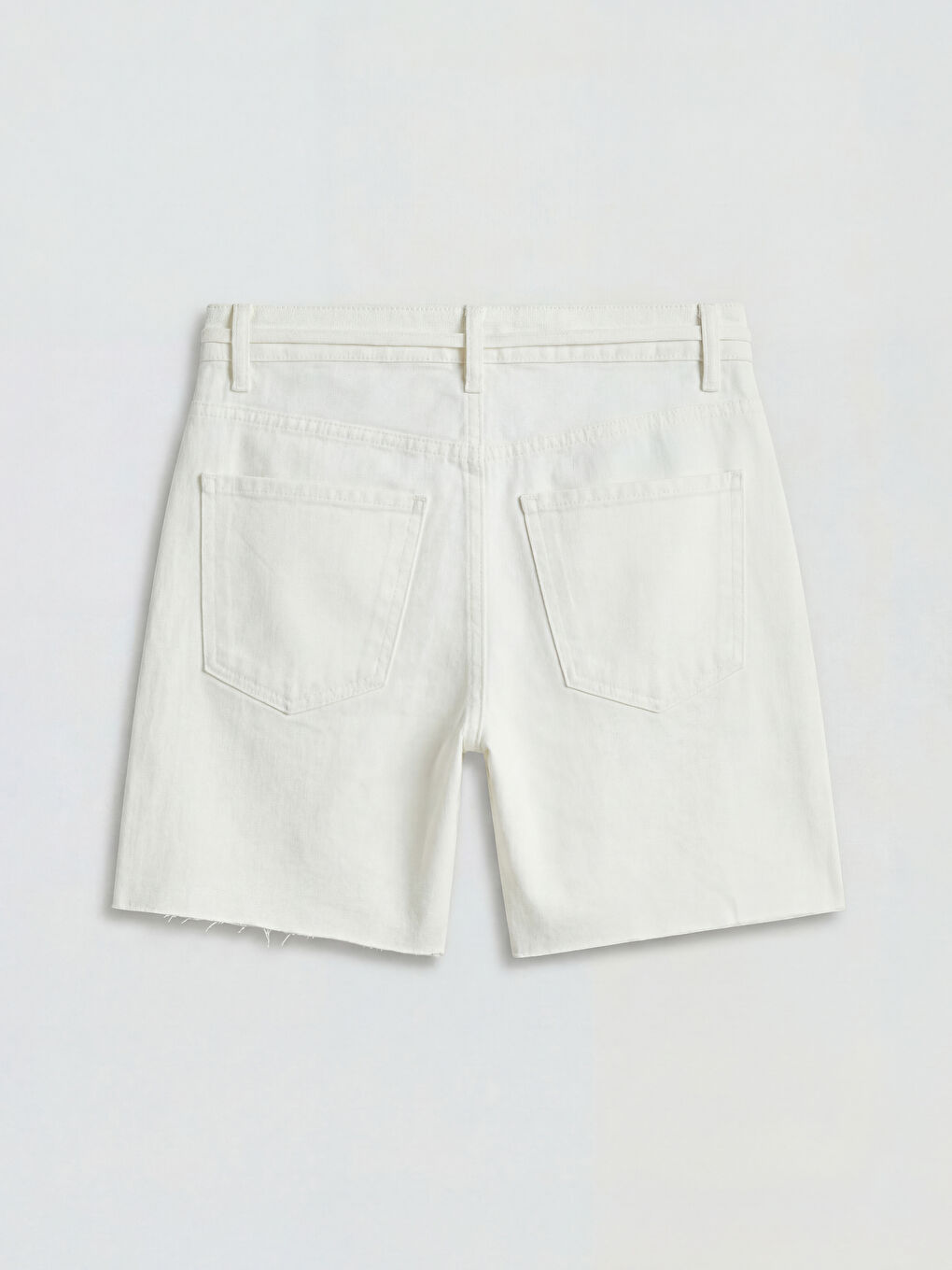 Beyaz Regular Fit Kadın Jean Şort-5