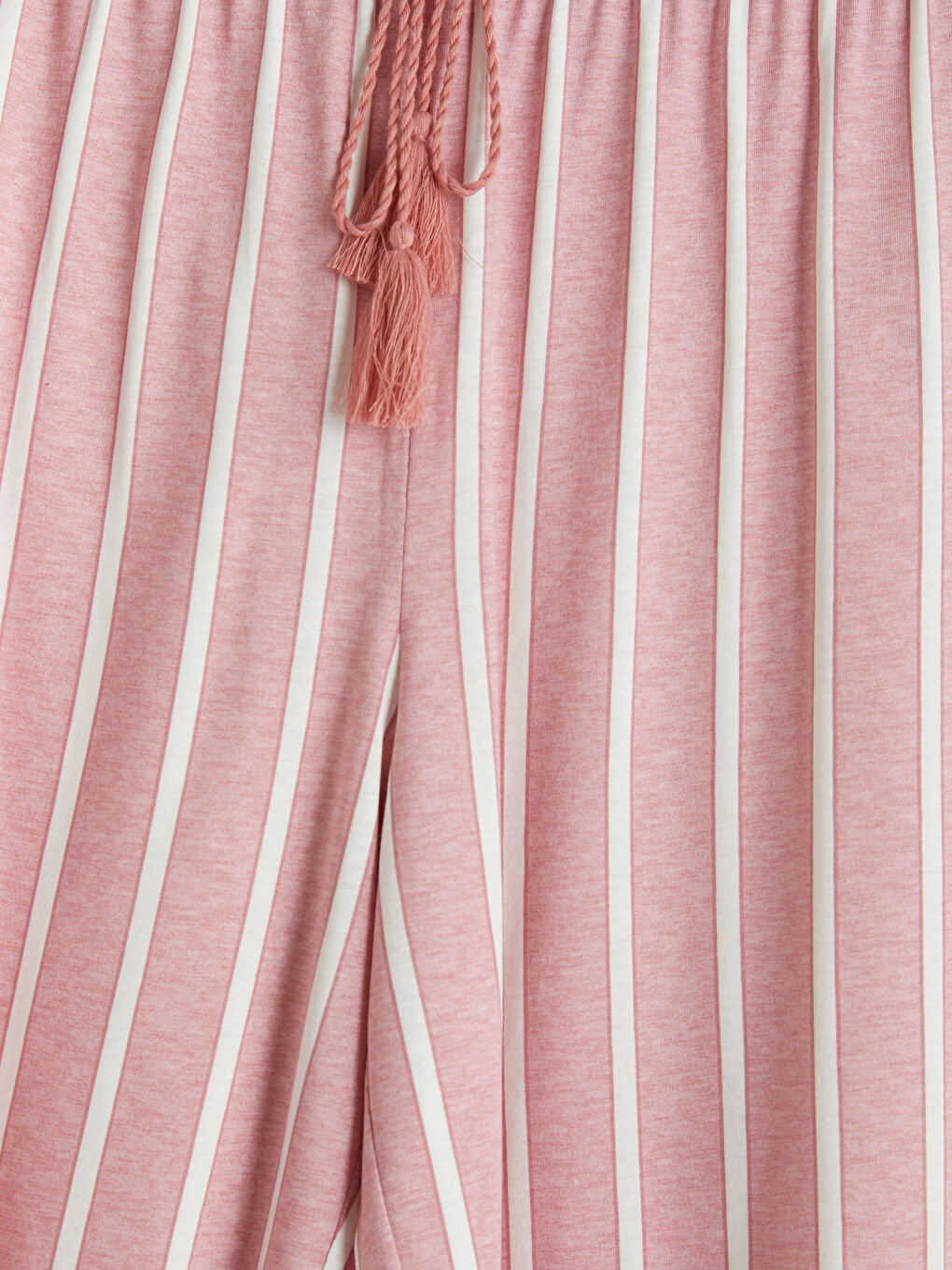 Pembe Çizgili Kadın Kaprili Pijama Takımı-3