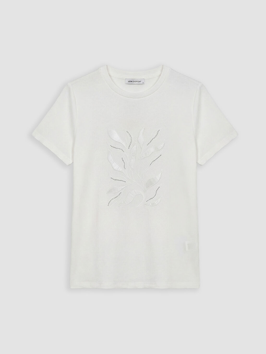 Beyaz Bisiklet Yaka Nakışlı Kadın Tişört