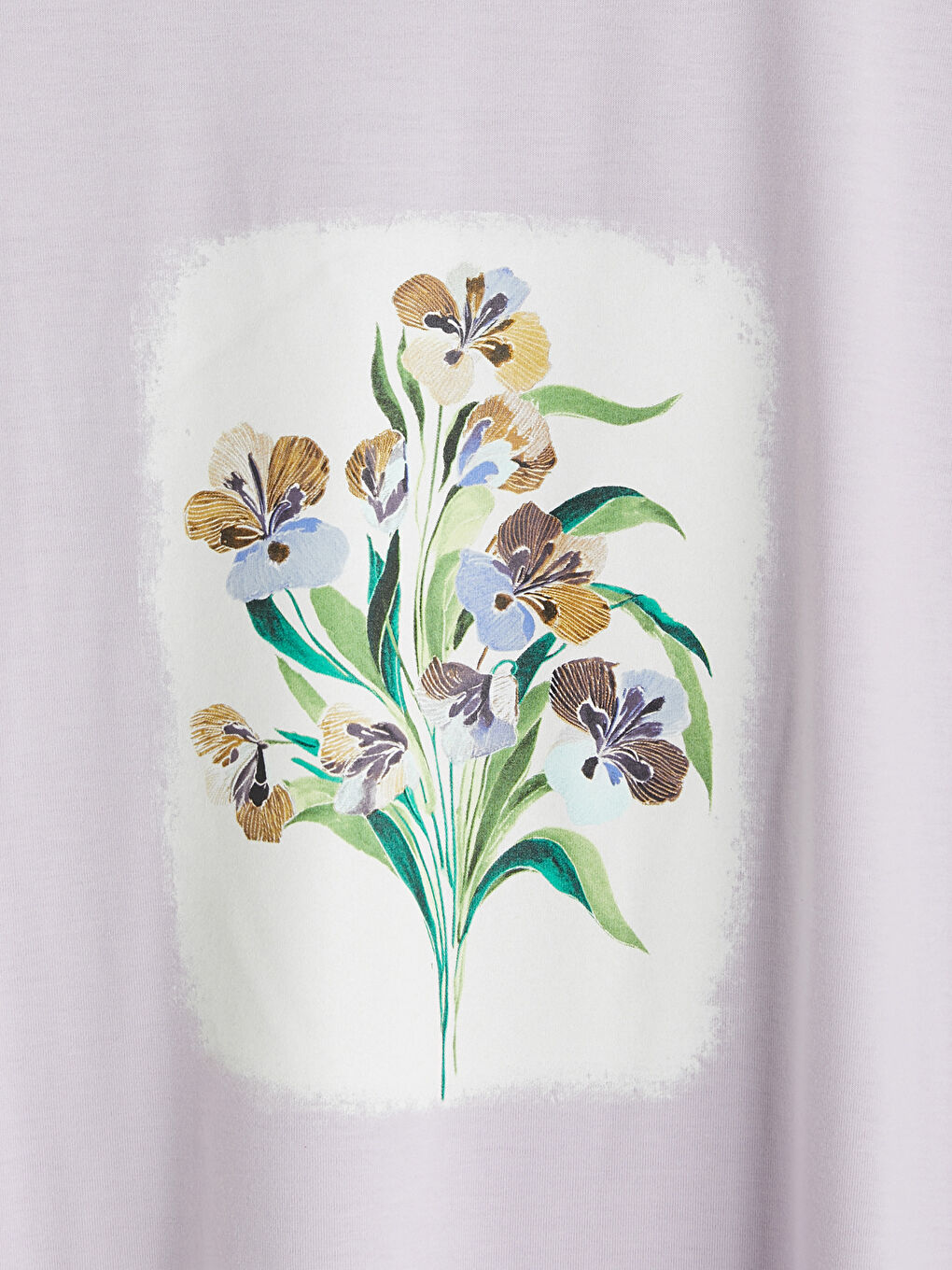 Lila Bisiklet Yaka Çiçek Baskılı Kadın Tişört-2