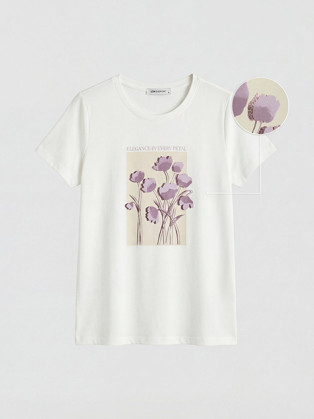 Ekru Bisiklet Yaka Baskılı Kadın Tişört