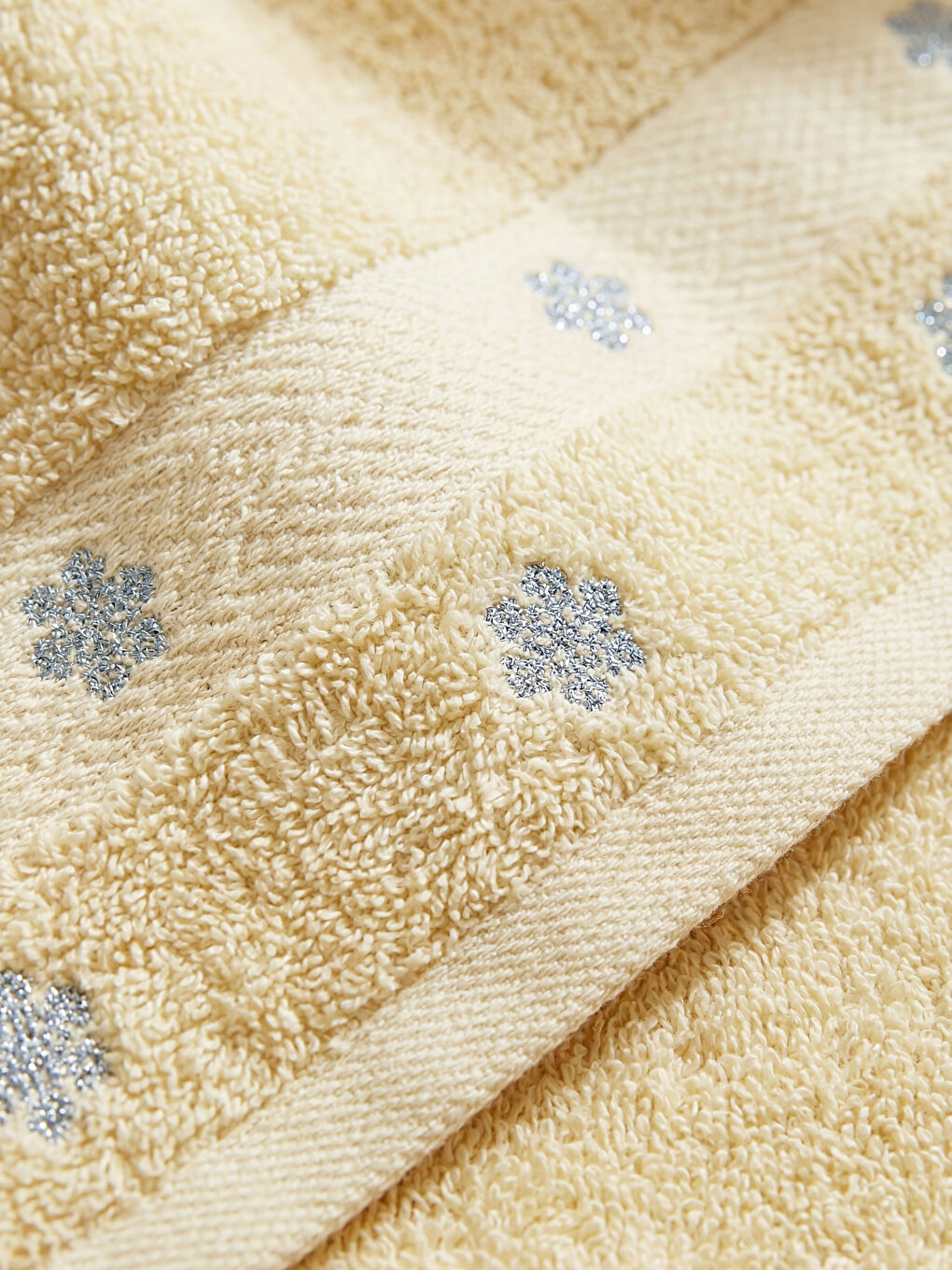 Sarı Çiçek Desenli Pamuklu Yüz Havlusu 50x80 cm-1