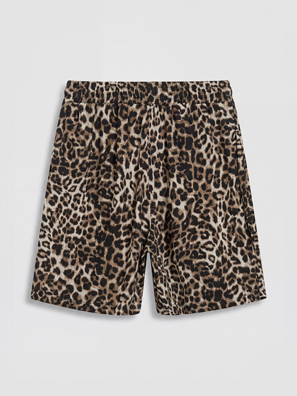 Kahverengi Yüksek Bel Leopar Desenli Kadın Şort-1