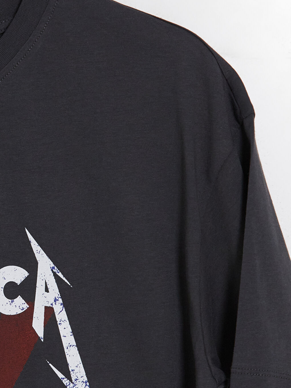 Antrasit Bisiklet Yaka Metallica Baskılı Kadın Tişört-1
