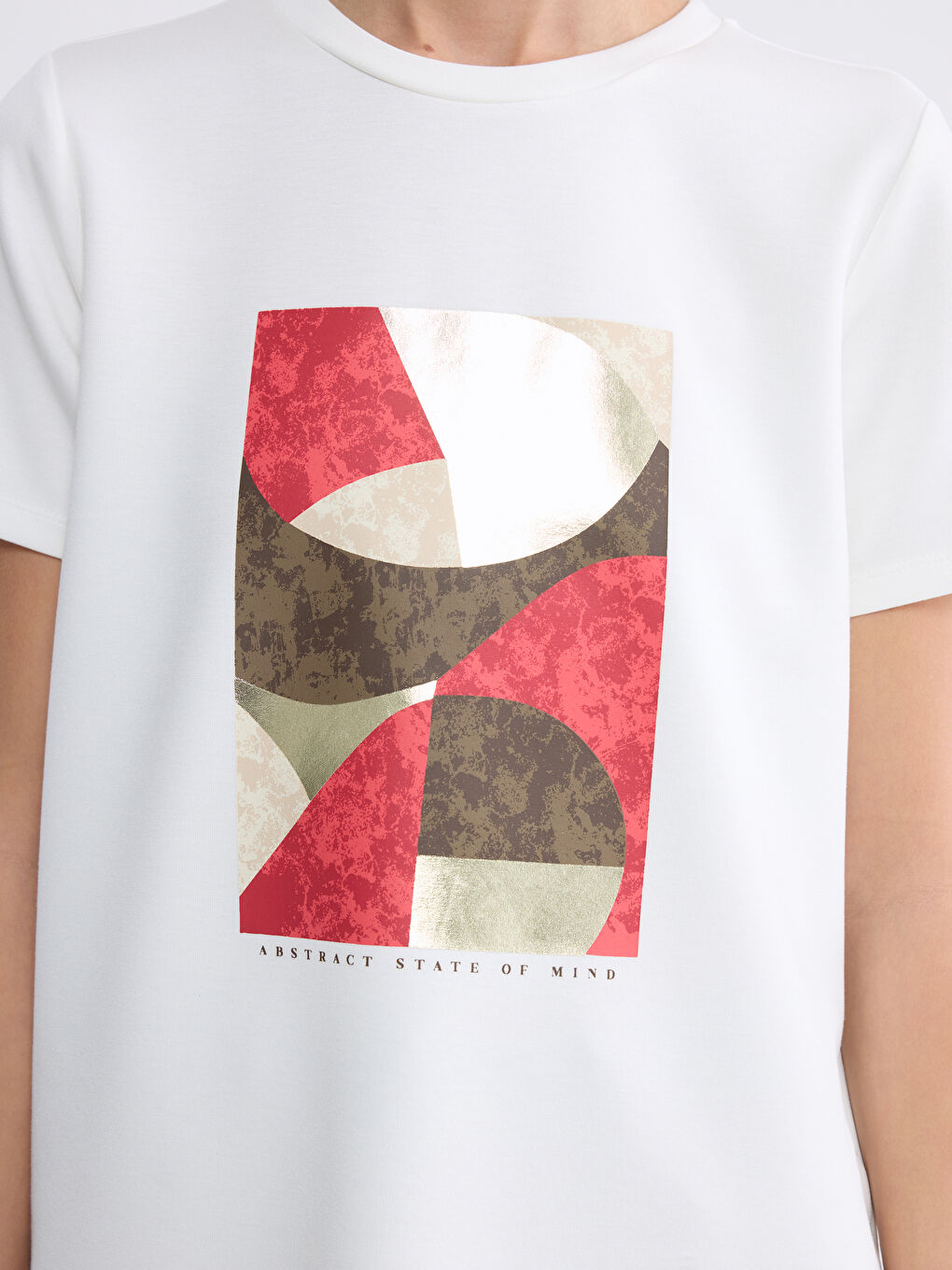 Beyaz Bisiklet Yaka Baskılı Kadın Tişört-2