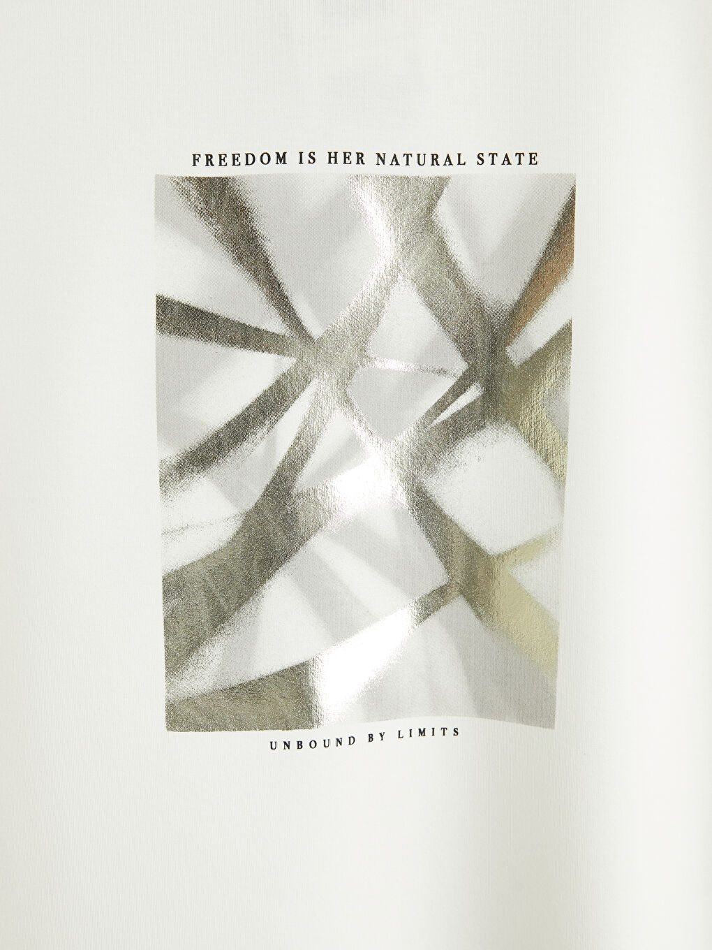 Ekru Bisiklet Yaka Baskılı Kadın Tişört-2