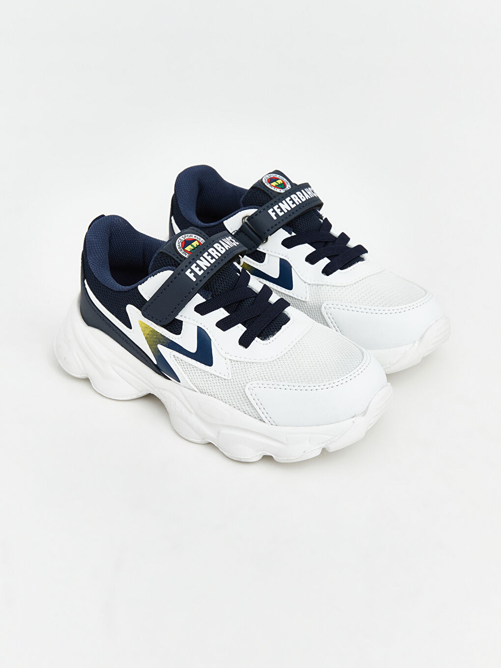 Beyaz Rahat Tabanlı Erkek Çocuk Spor Ayakkabı