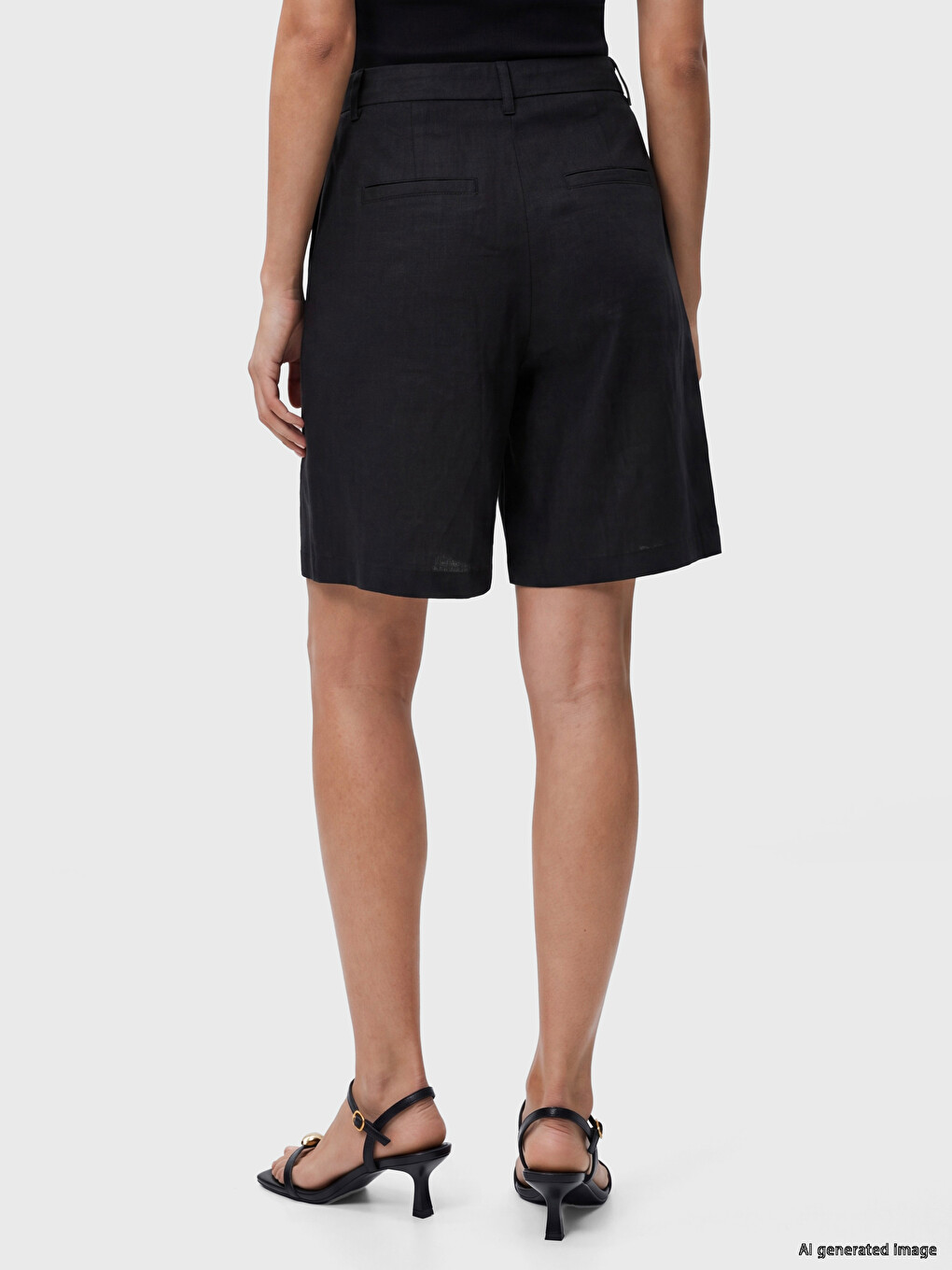 Linen Blended Women's Pleated Shorts-3