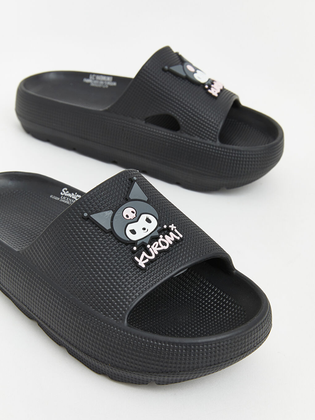 Siyah Kuromi Baskılı Kız Çocuk Terlik-2