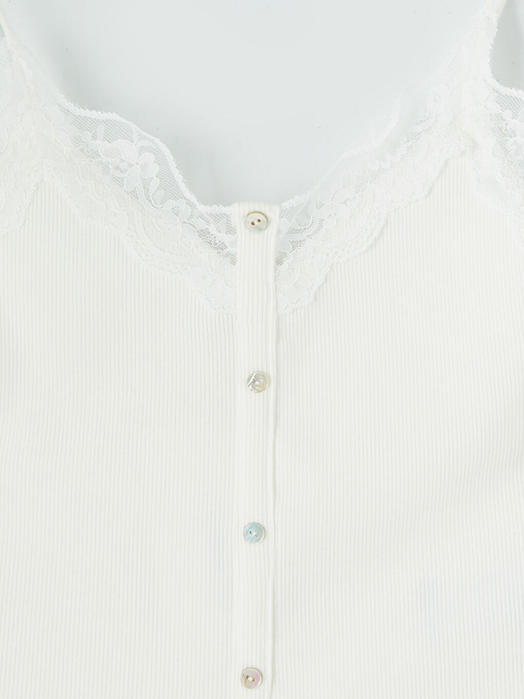 Beyaz İp Askılı Dantel Detaylı Kadın Atlet-2