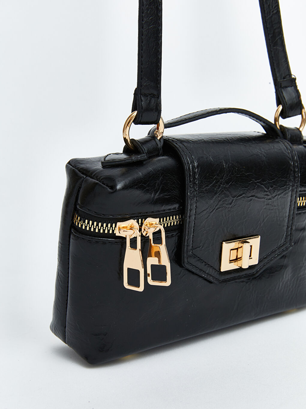 Siyah Deri Görünümlü Kadın Omuz Çantası-3