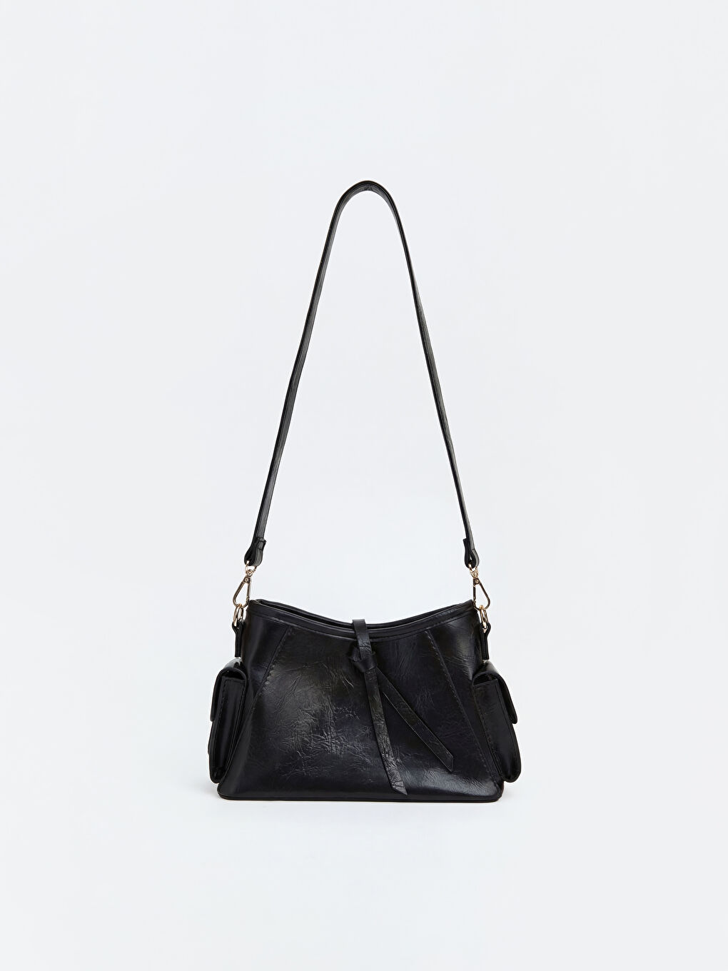 Siyah Deri Görünümlü Kadın Omuz Çantası