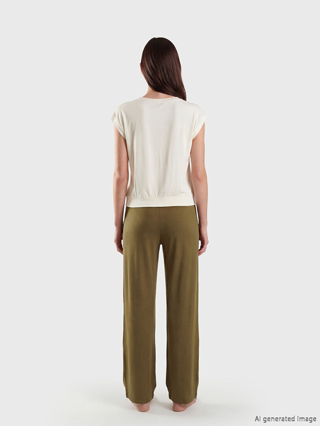 Kahverengi Bisiklet Yaka Kadın Pijama Takım-3