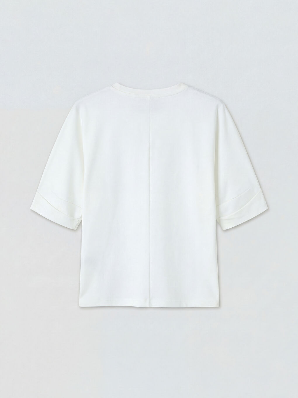 Beyaz Bisiklet Yaka Kadın Tişört-1