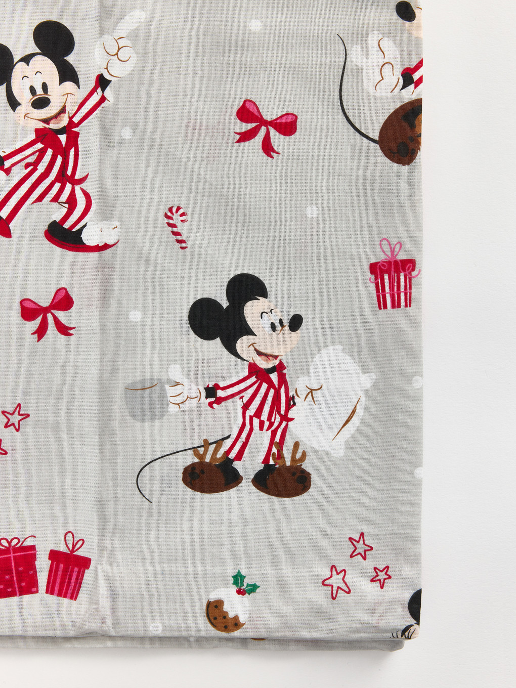 Gri Mickey Mouse Baskılı Pamuklu Tek Kişilik Nevresim Seti-5