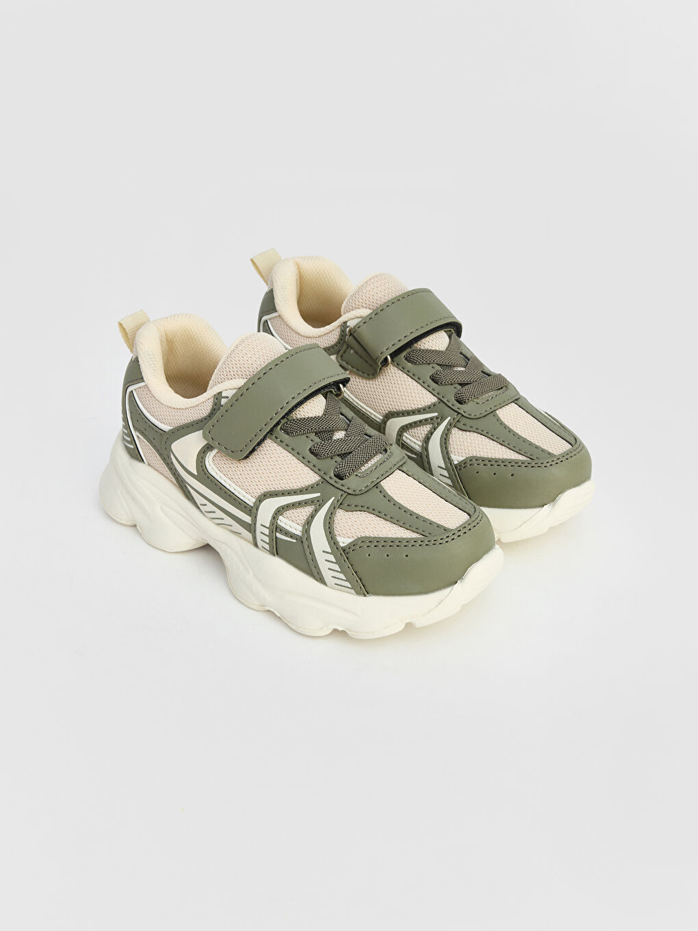 Haki Kalın Tabanlı Erkek Çocuk Spor Ayakkabı
