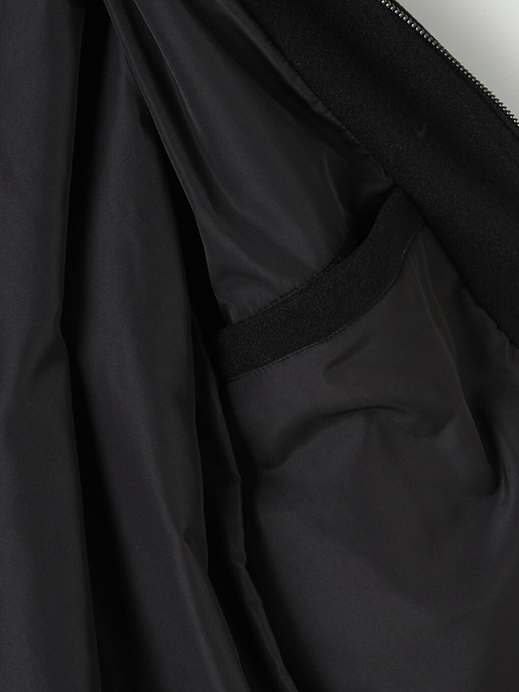 چاکەت ڕه‌ش پیاو-6