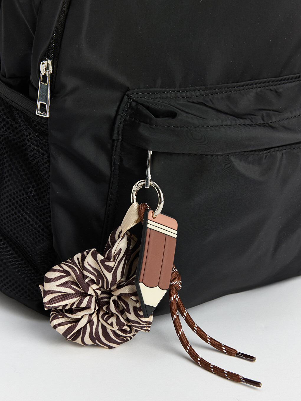 Woman Black Shoulder Bag-3