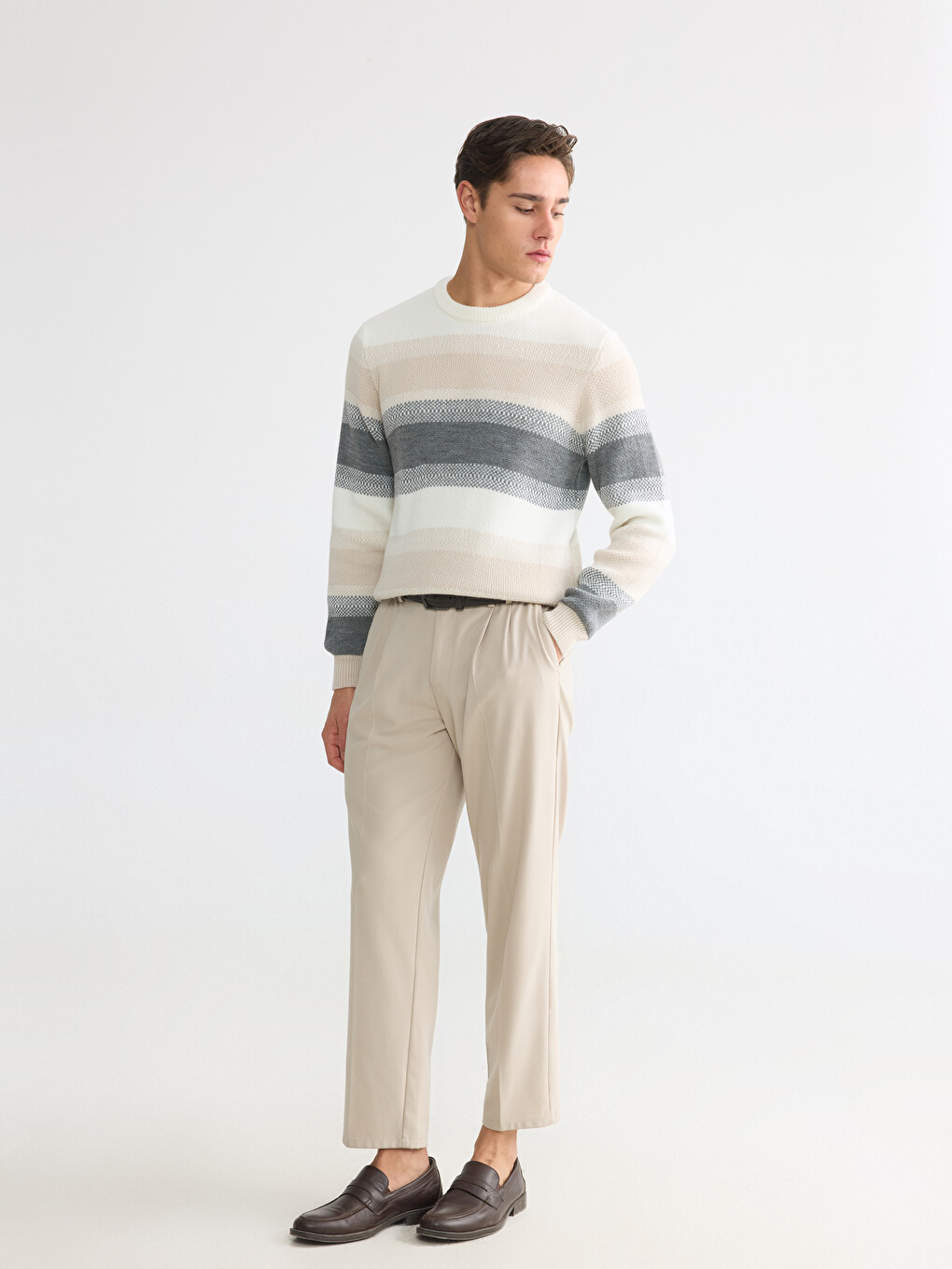Crew Neck Striped Men's Knitwear Sweater-1