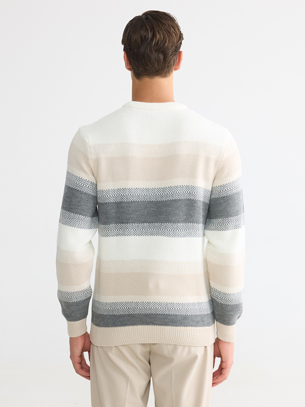 Crew Neck Striped Men's Knitwear Sweater-3