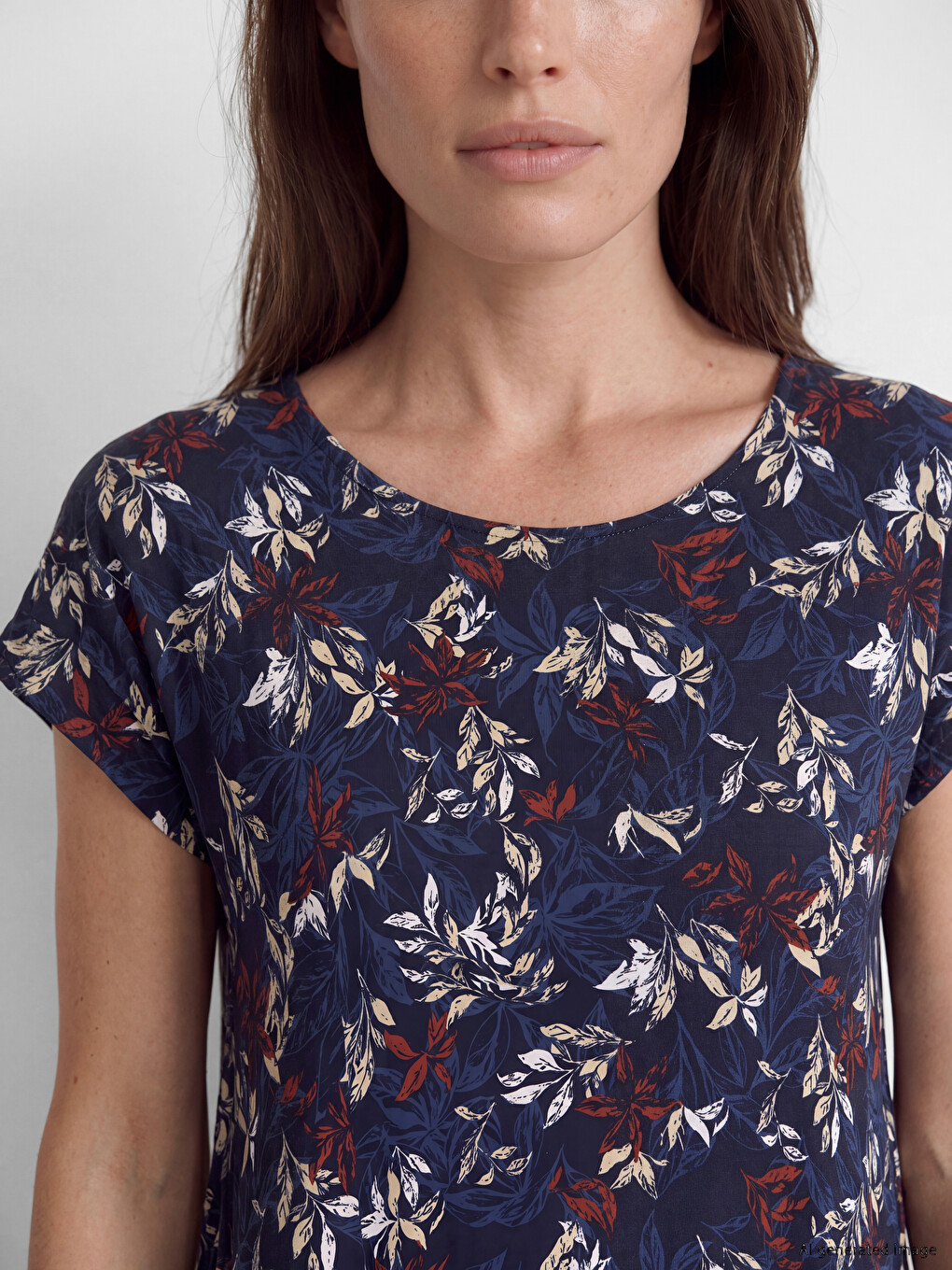 Crew Neck Leaf Patterned Dress-2