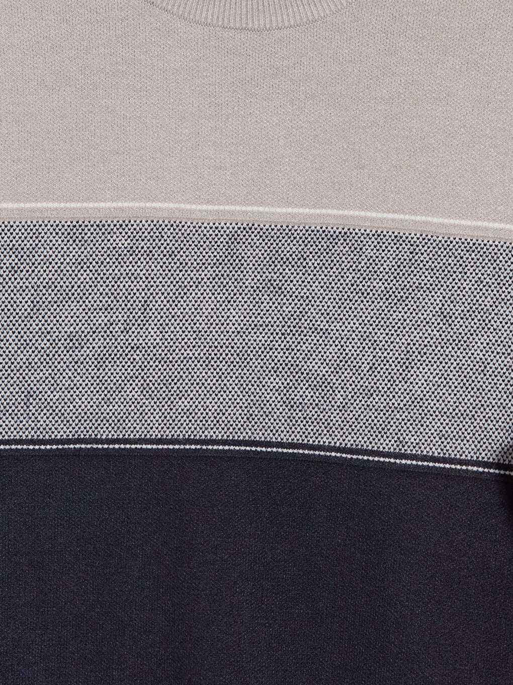 Crew Neck Striped Men's Knitwear Sweater-1