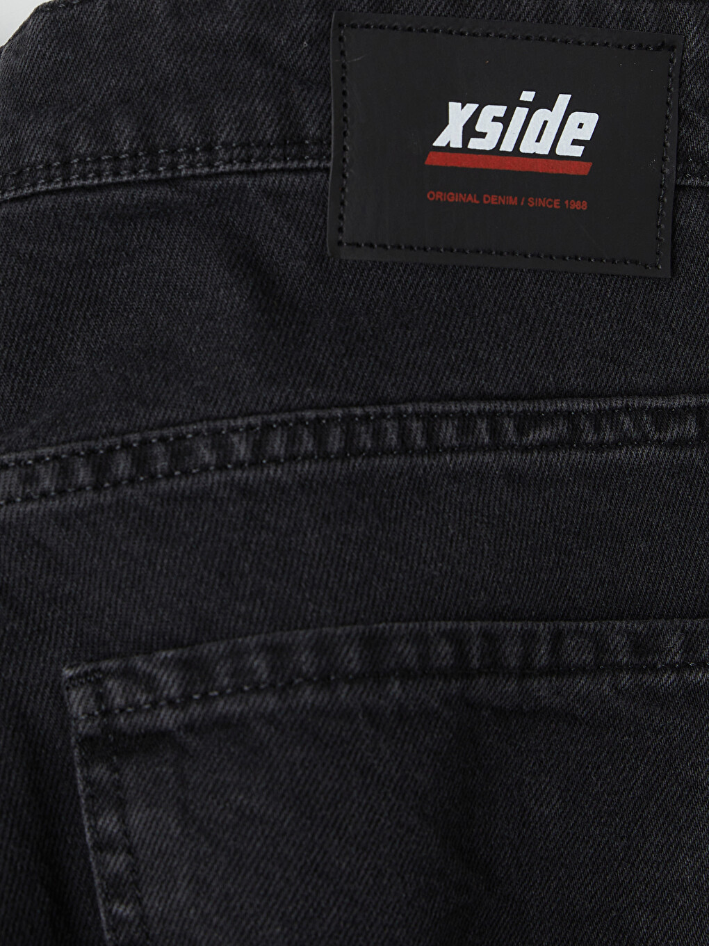 710 Loose Fit Men's Jeans-2