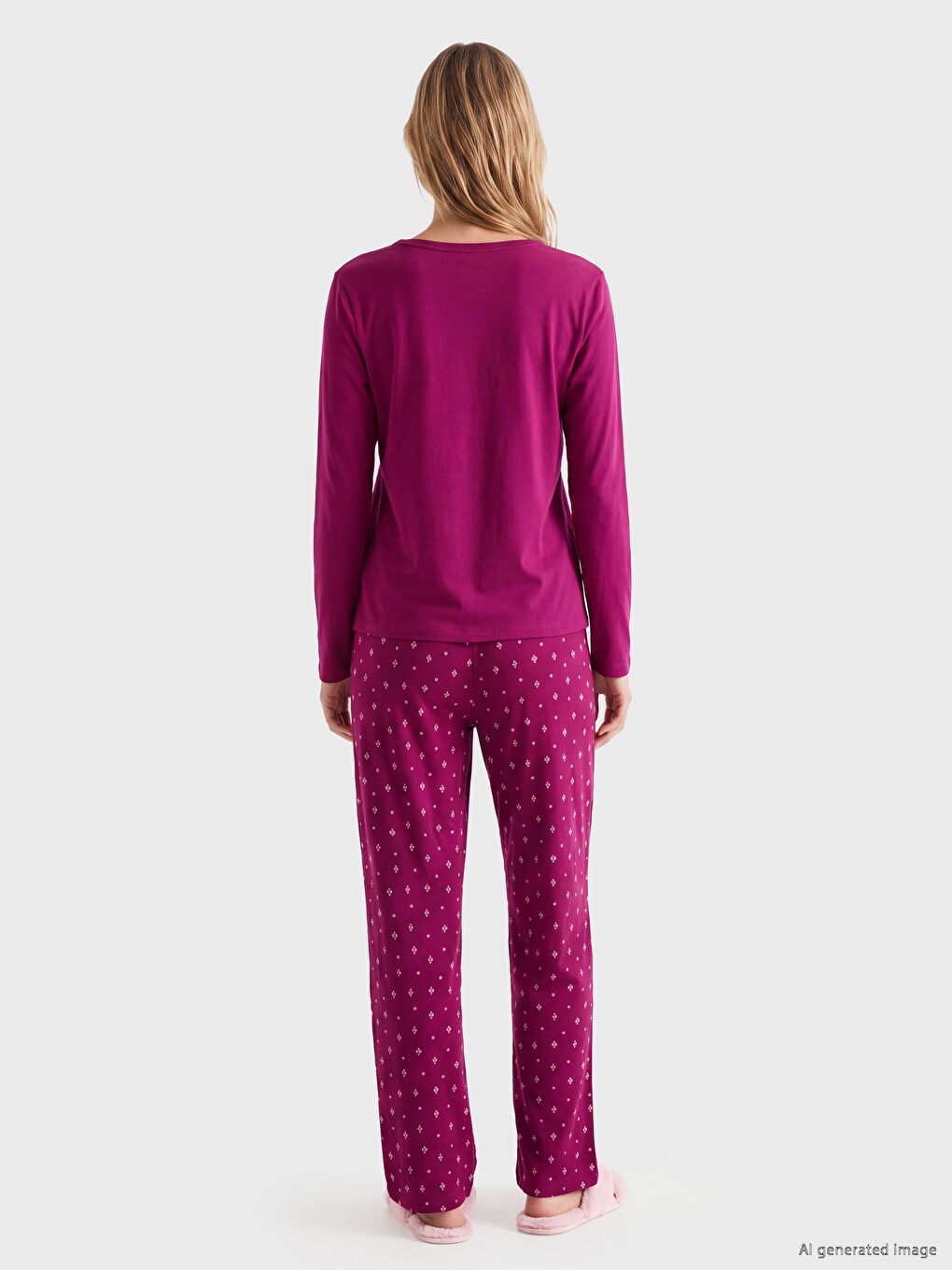 Kırmızı V Yaka Baskılı Kadın Pijama Takımı-3