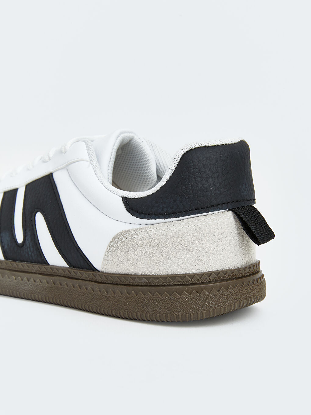 Beyaz Bağcıklı ve Süet Detaylı Kız Çocuk Spor Ayakkabı-4